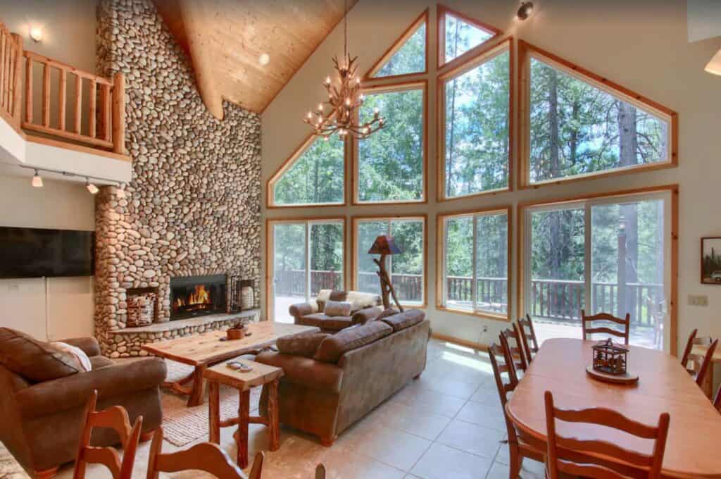 best places to stay near yosemite