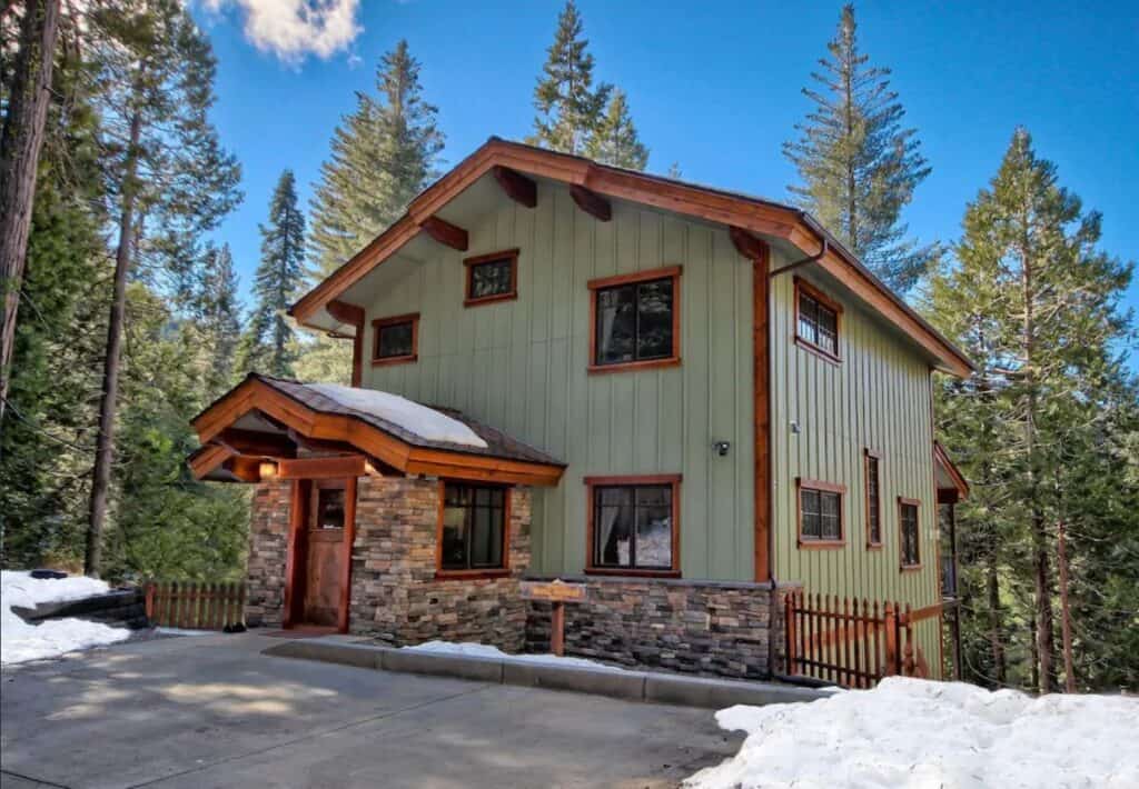 best place to stay yosemite