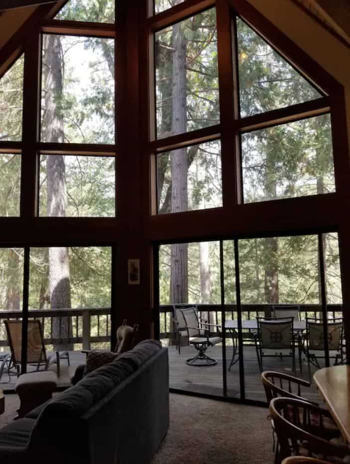 where to stay to visit yosemite