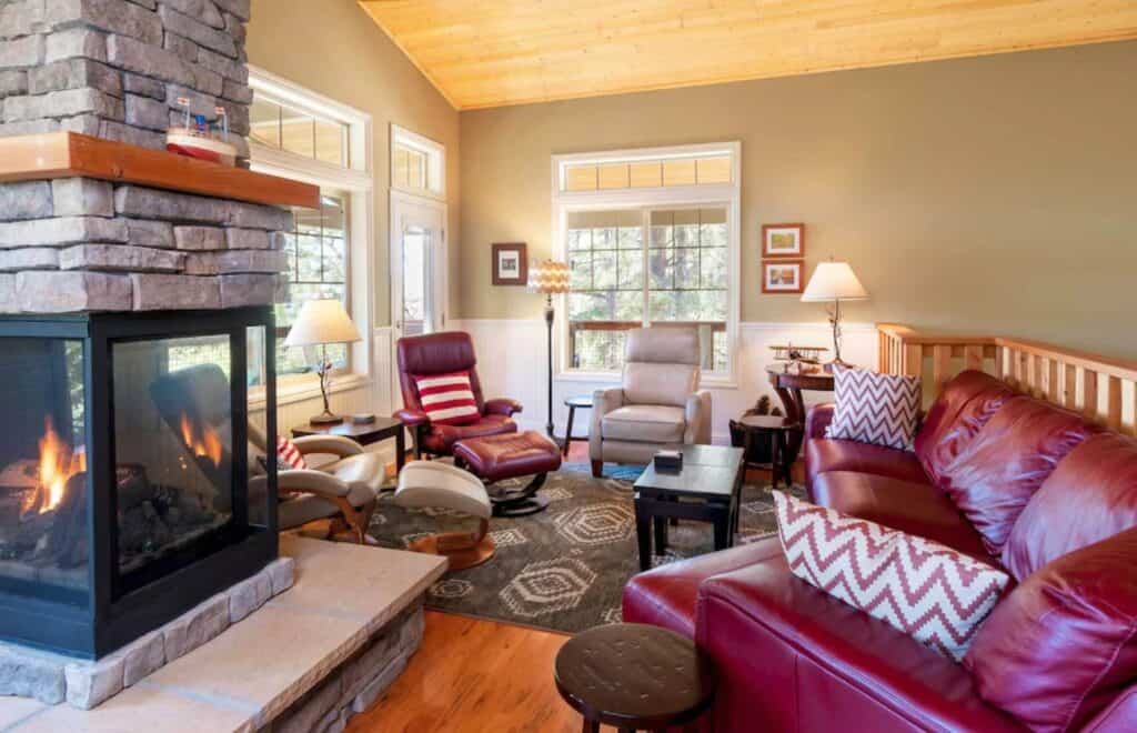 best town to stay near yosemite