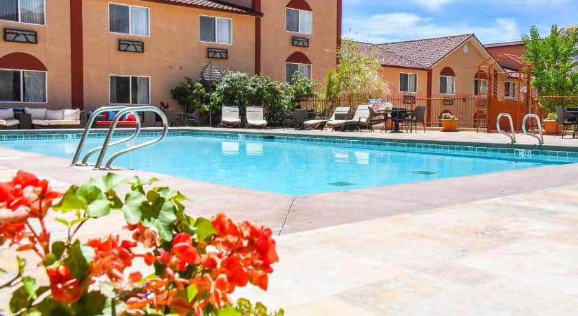 hotels near arches
