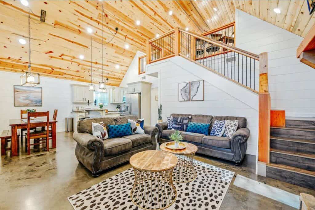 pet friendly cabins broken bow oklahoma