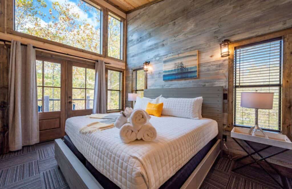 5 bedroom cabin in broken bow oklahoma