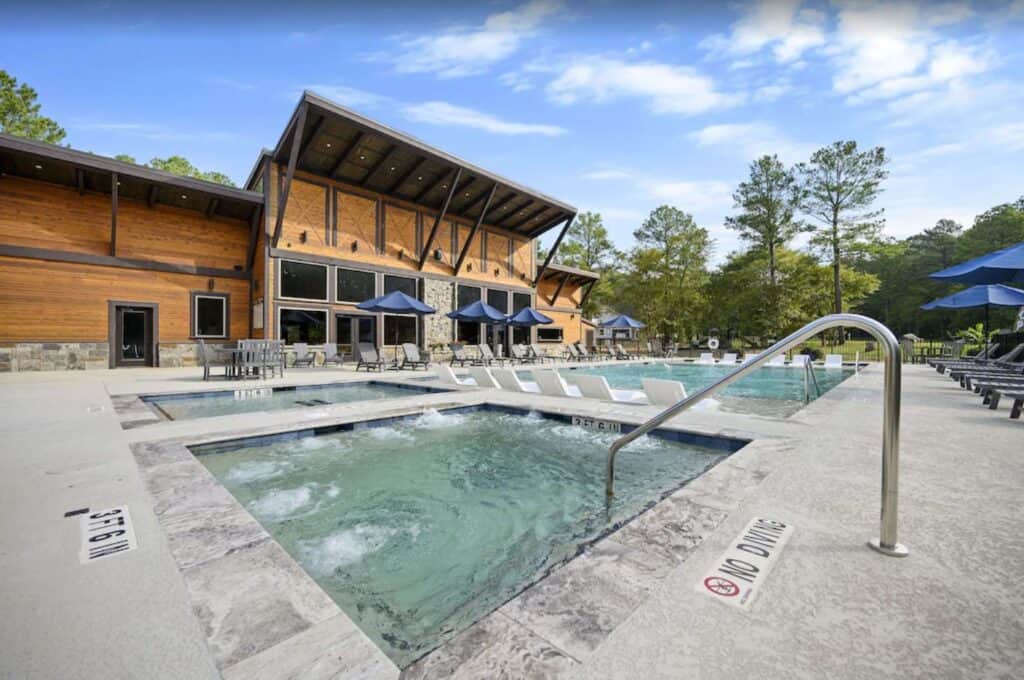 Community Pool at Pine Lake in Broken Bow