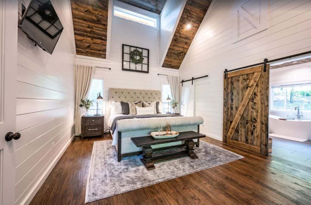 broken bow rentals with hot tub