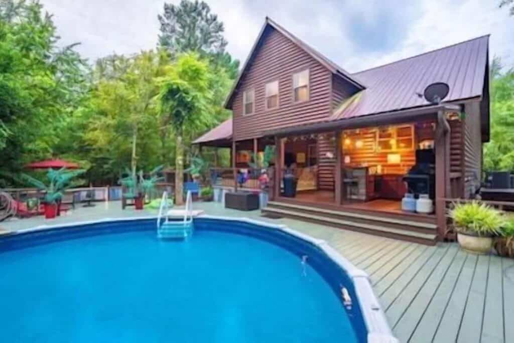 log broken bow vacation cabins with pool exterior