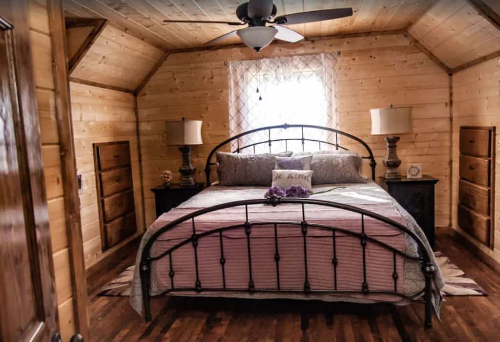 broken bow cabin rentals with hot tub