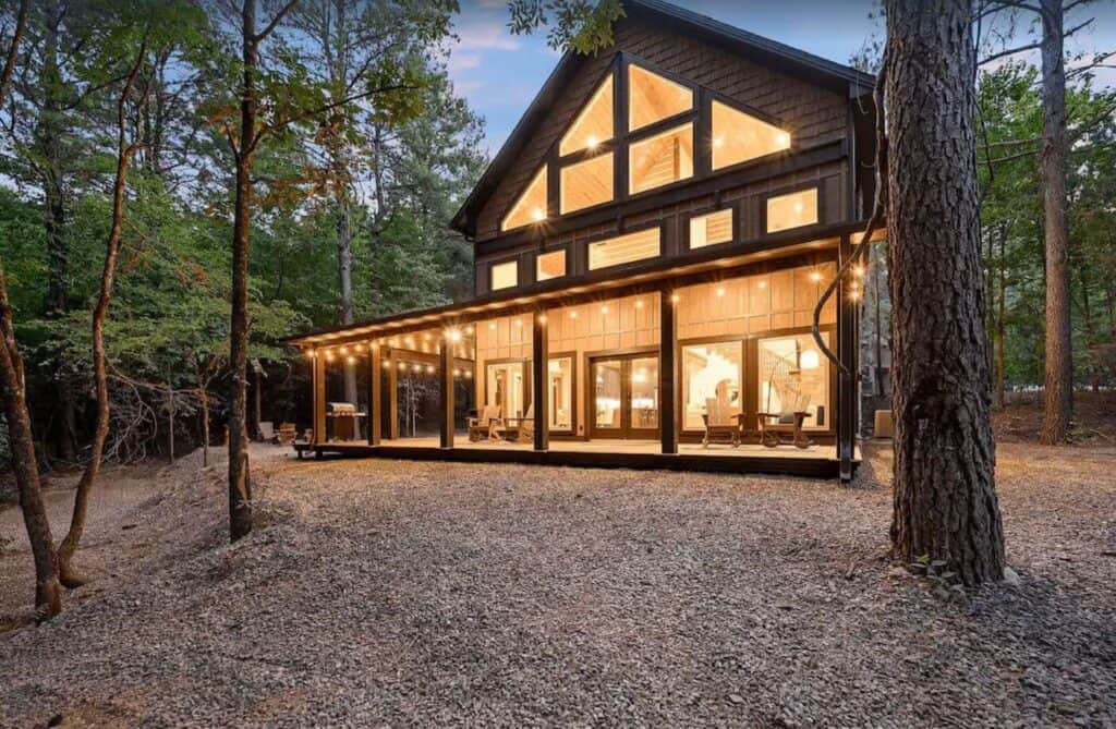 broken bow cabins with pool access exterior