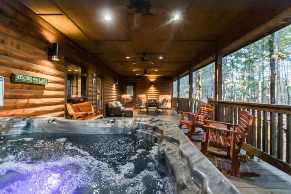 log cabins with hot tub